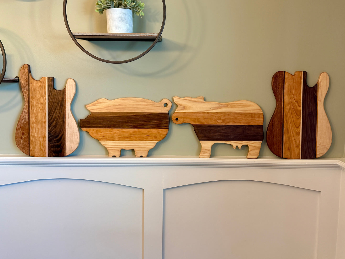 Cutting Board - "Miss Piggy"