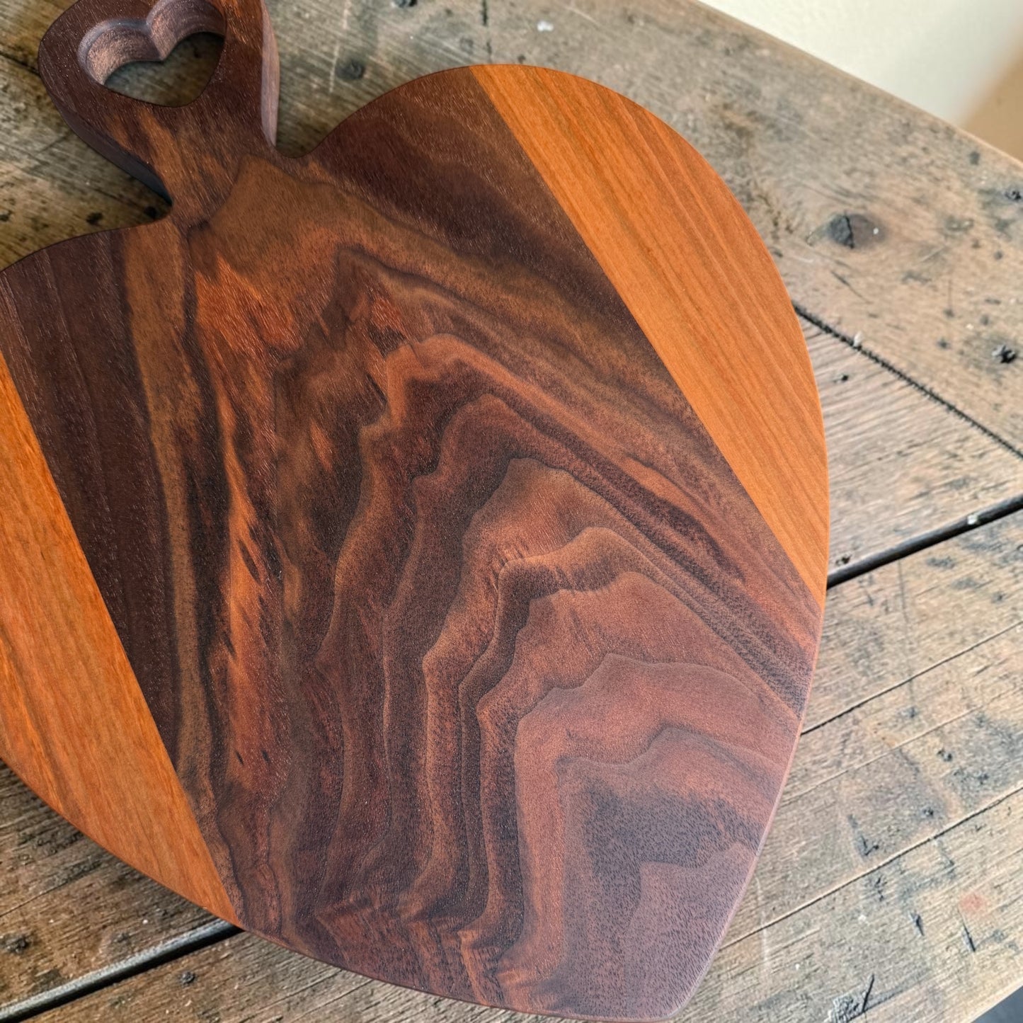 Cutting Board - Hearts & Thoughts