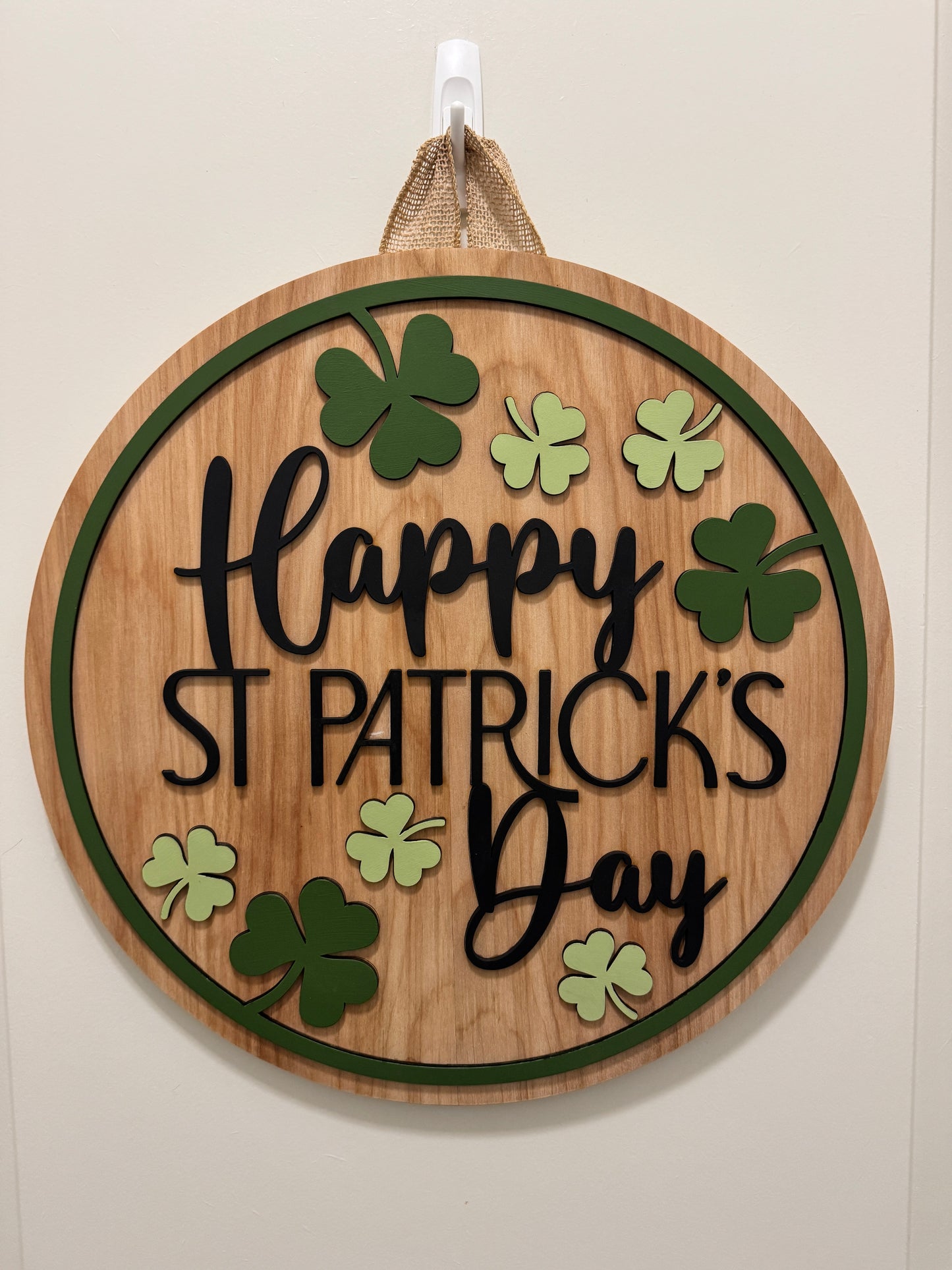 Door Hanger - Happy St. Patricks Day (white)